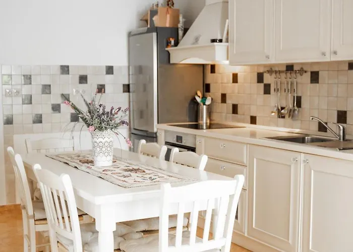 Regina Maris * קלק