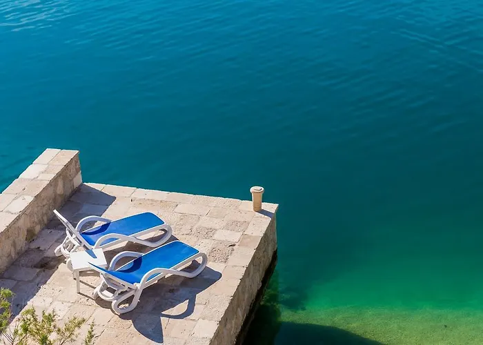 Regina Maris * קלק