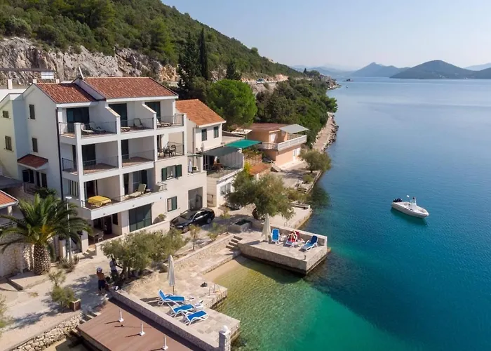 Regina Maris * קלק